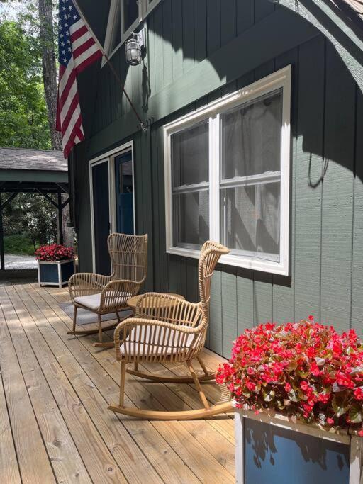 Cozy Cottage W Hot Tub, 5 Min Walk To Main St Хайлендс Екстериор снимка